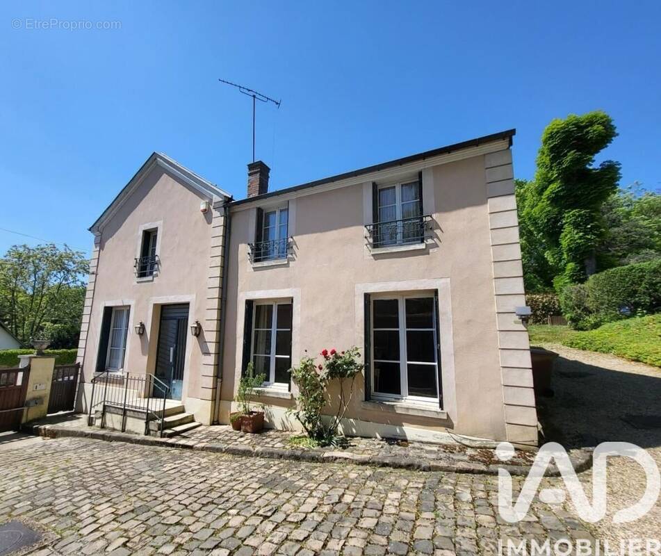 Photo 1 - Maison à JOUY-EN-JOSAS