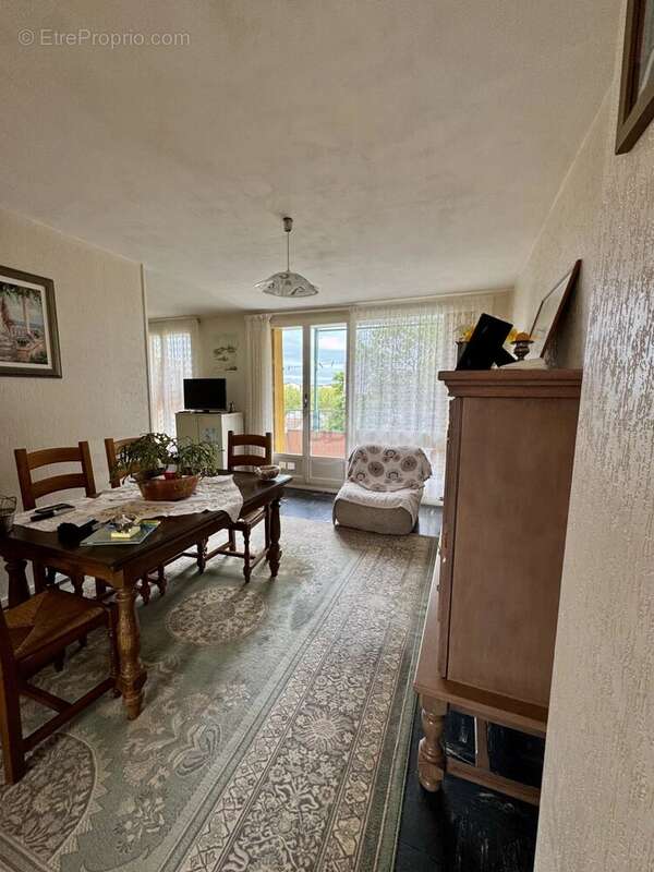 Appartement à SAINT-RAPHAEL