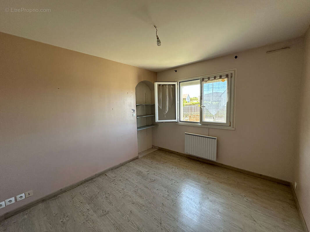 Maison à VERT-TOULON