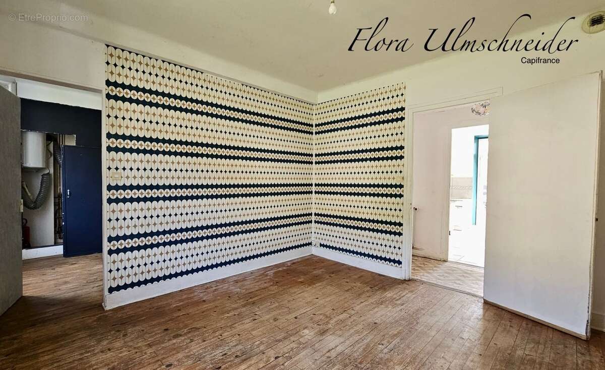 Au cœur du village de Chindrieux (73) – Ensemble immobilier avec appartement d'env. 134 m² à rénover, studio d'env. 32 m² rénové - photo 4