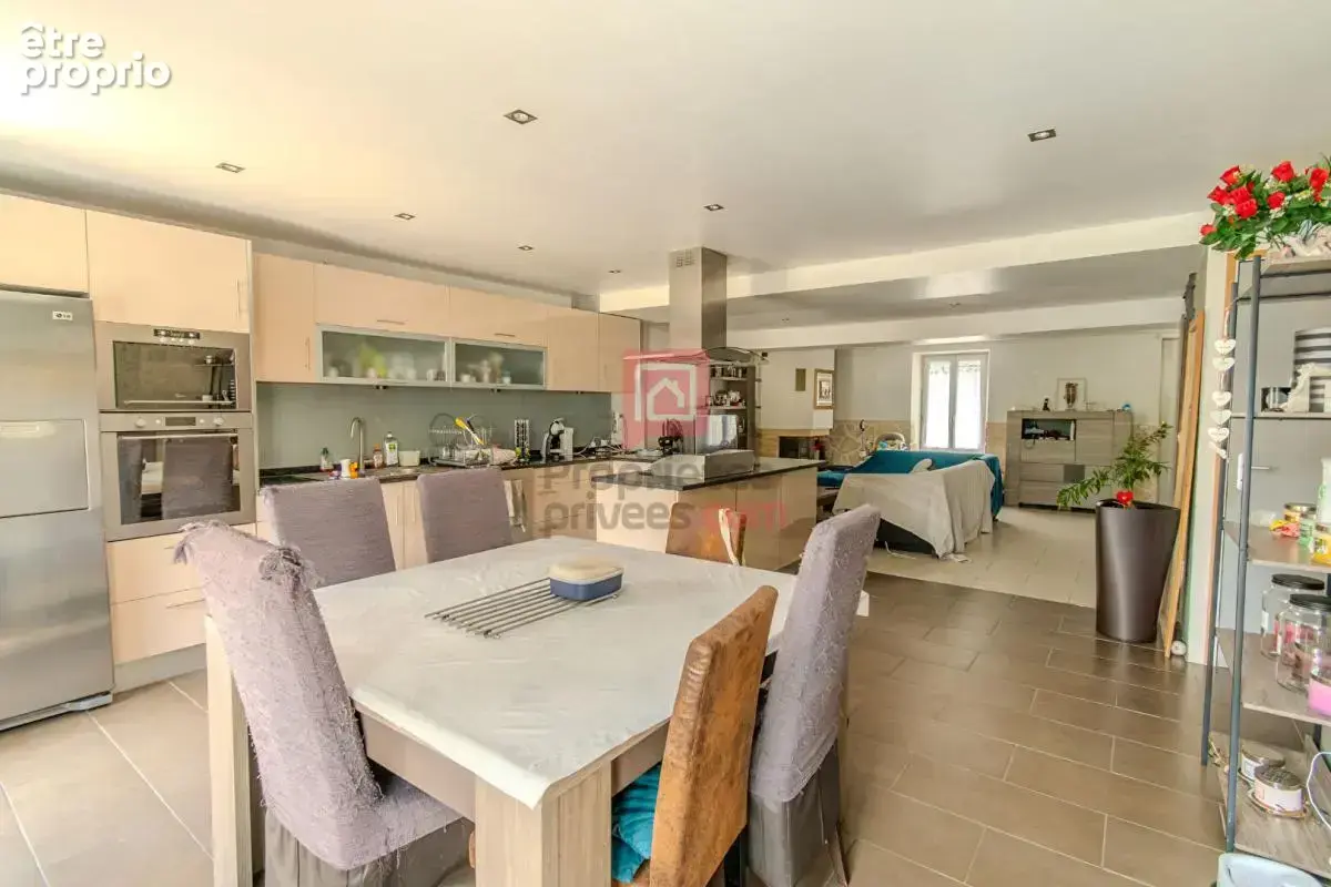 A Vendre Maison de Ville à Meaux 5 pièces 116 m2 avec Jardin - photo 6