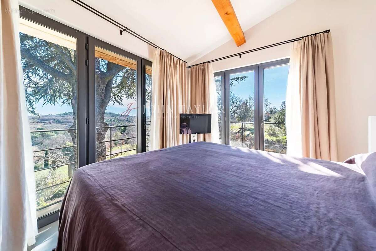 Maison à GORDES