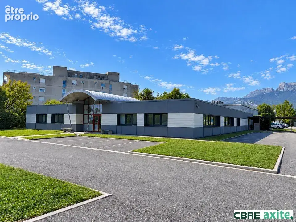 Commerce 963 m² à vendre à Echirolles (38130) - photo 3