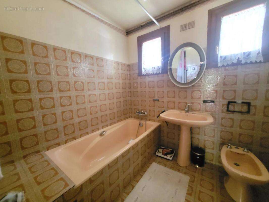 Maison à FOUCHEROLLES