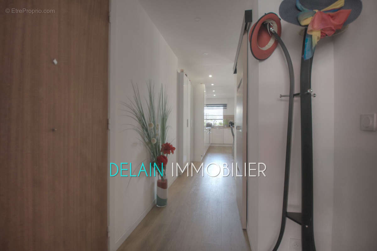 Appartement 50 m² à Cagnes-Sur-Mer  - photo 8