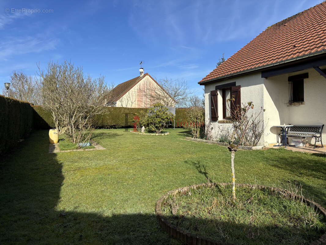 Maison de plain-pied - secteur mortagne au perche - photo 2
