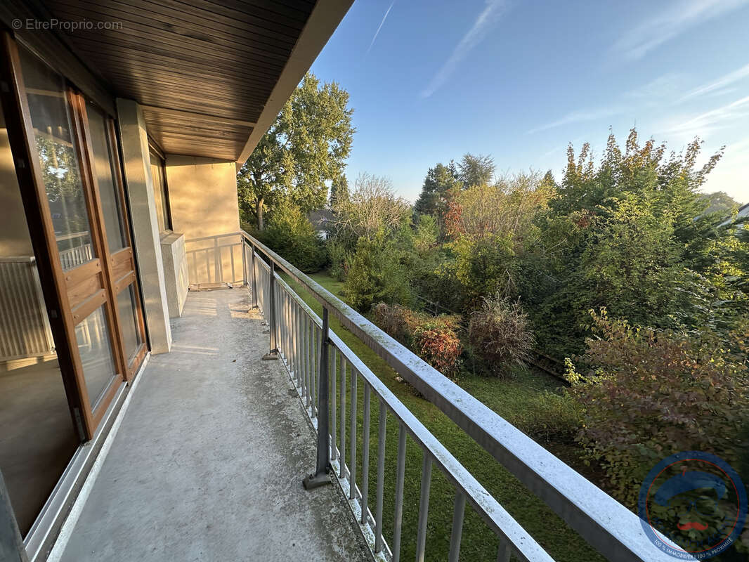 Appartement à SAINT-CYR-SUR-LOIRE