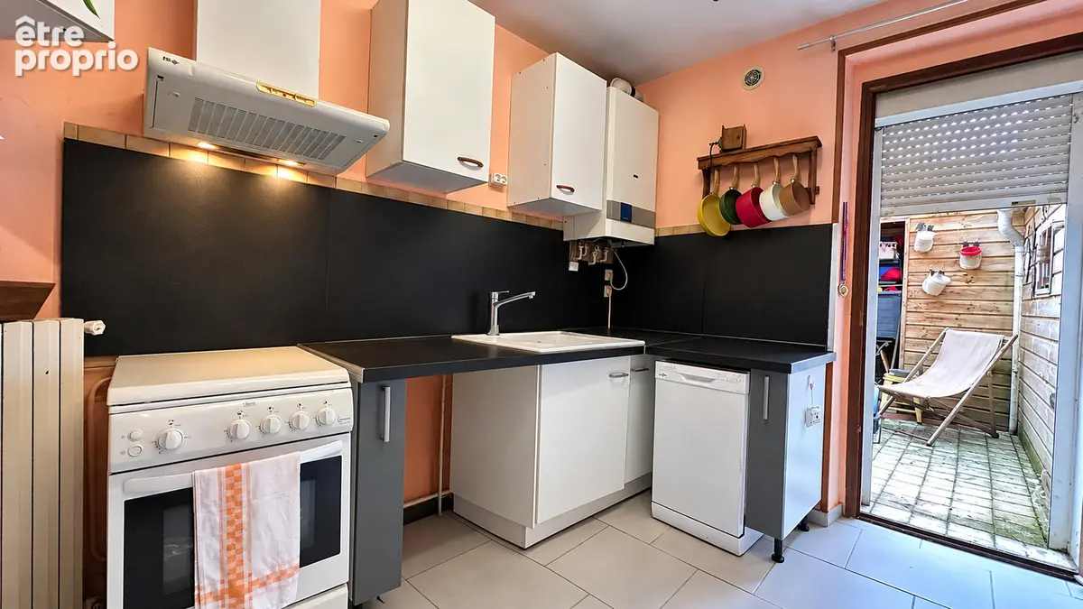 Une maison de village au beau potentiel ! - photo 2