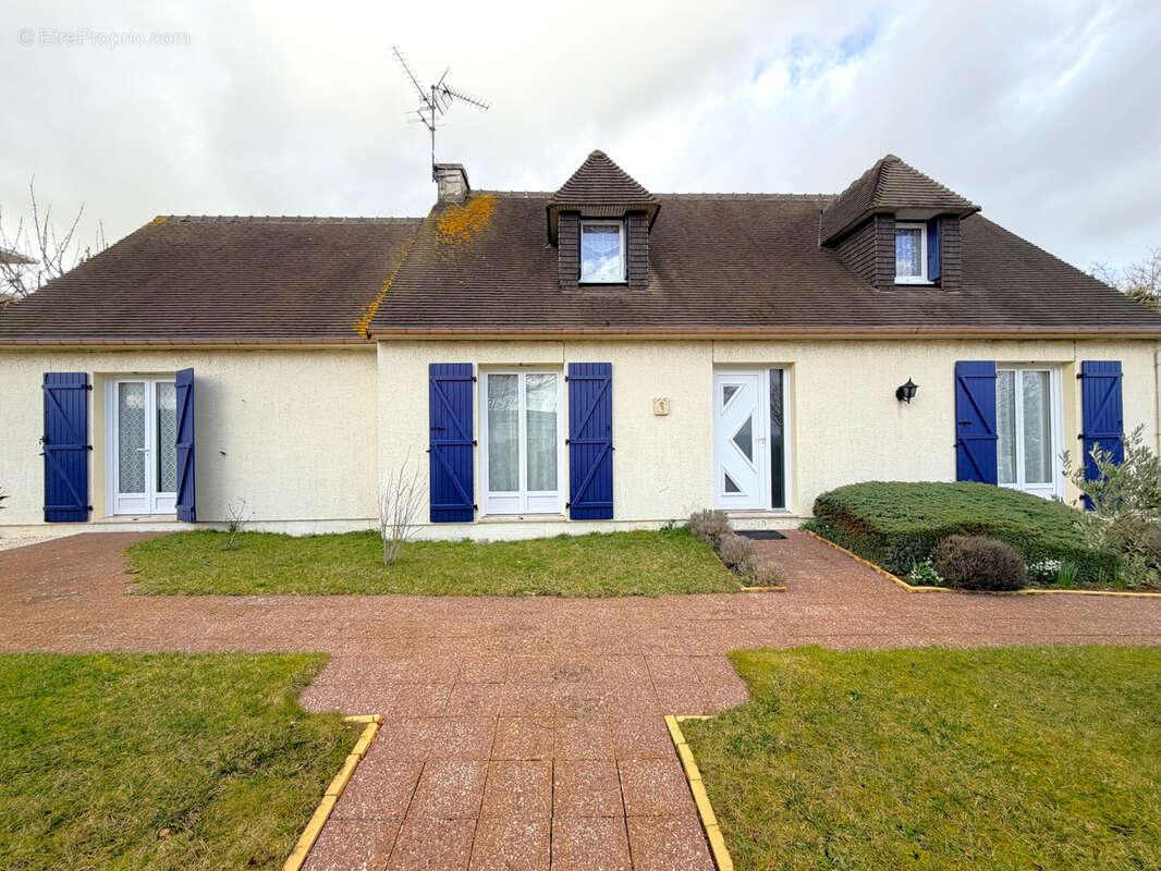 Caen maison d'habitation de 8 pieces principales a vendre - photo 10