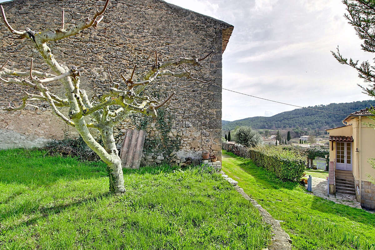 Maison à SALERNES