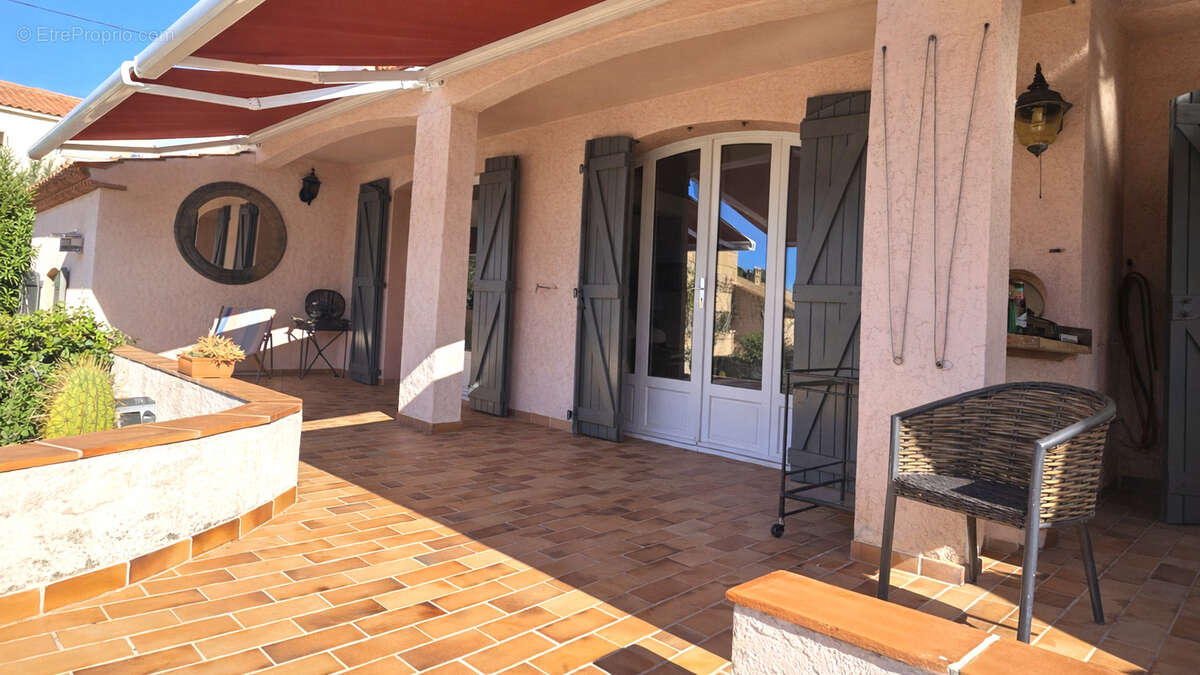 Maison à SIX-FOURS-LES-PLAGES