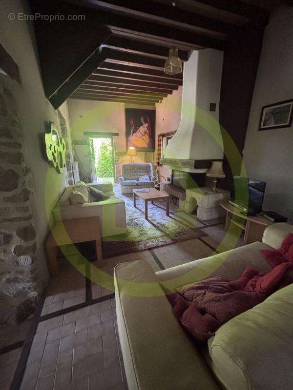 Maison à CHENERAILLES