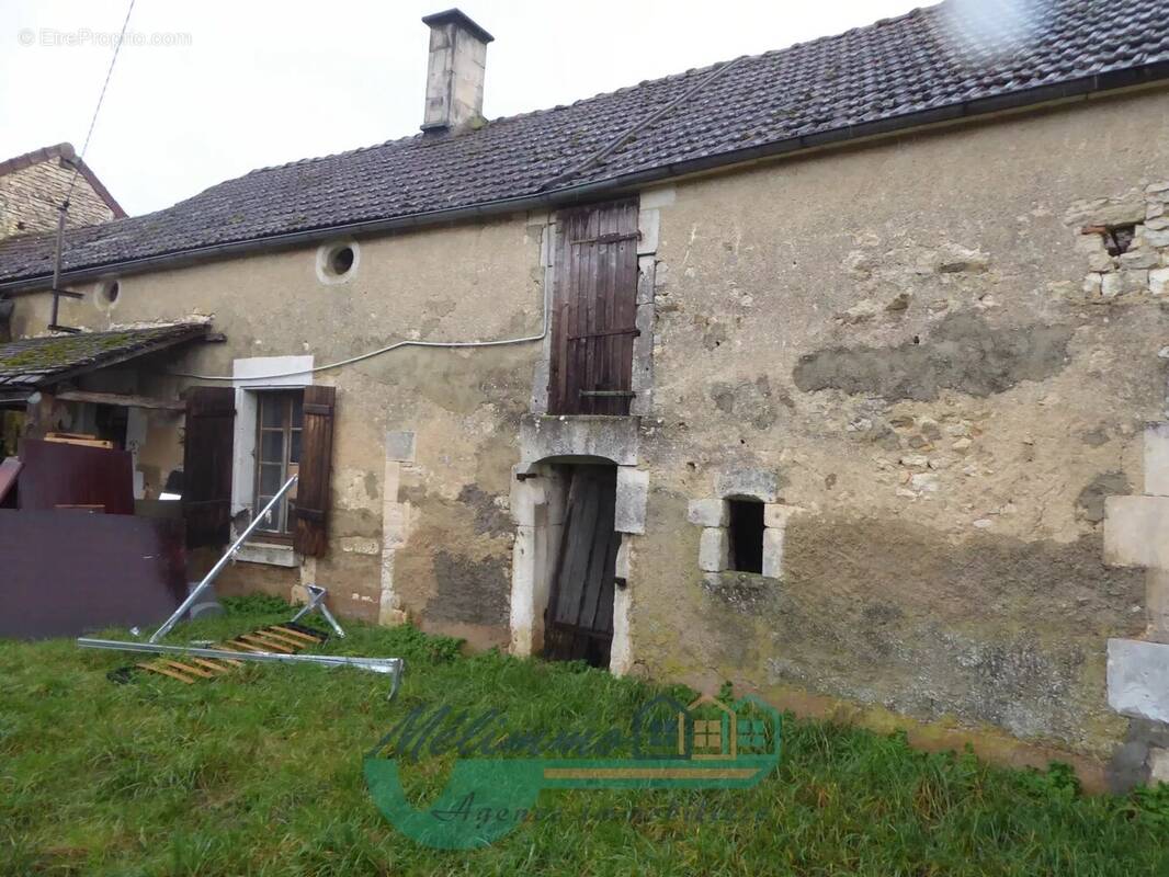Maison à SEMENTRON