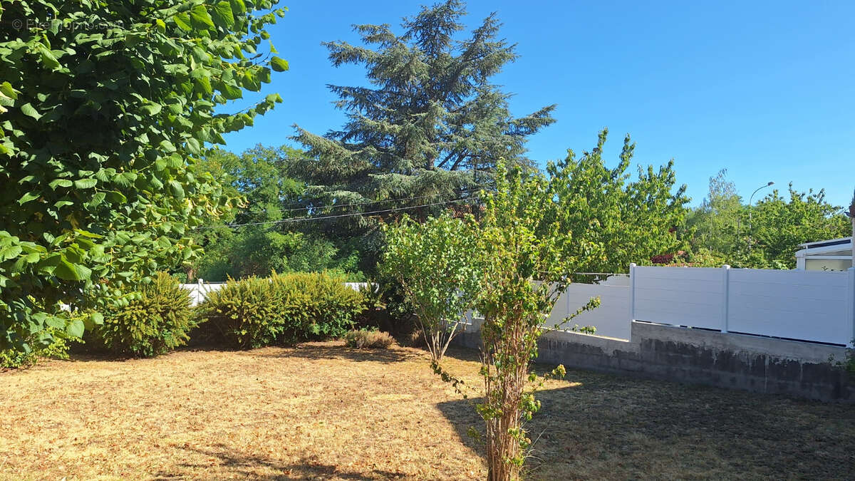 Maison Cournon D Auvergne 4 pièce(s) 95 m2 - photo 3