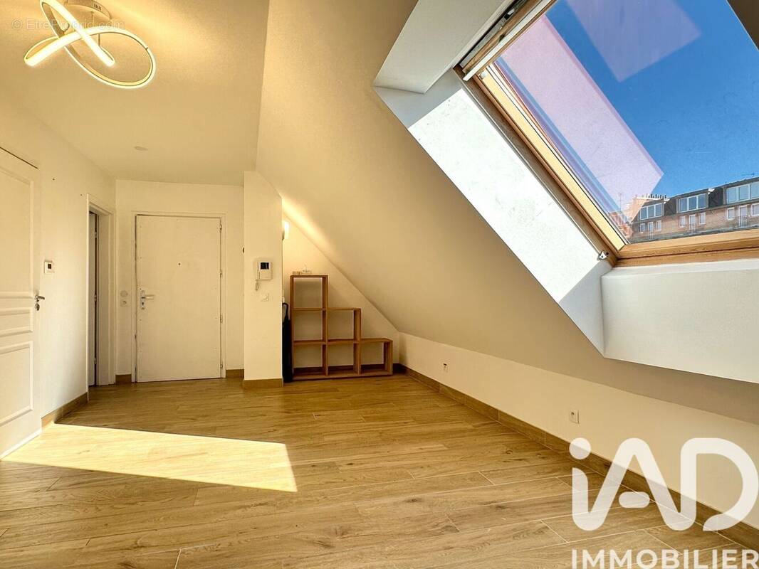 Photo 1 - Appartement à MONTROUGE