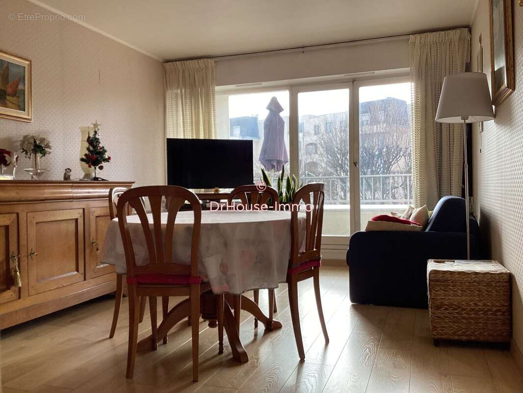 Appartement à SAINT-GRATIEN