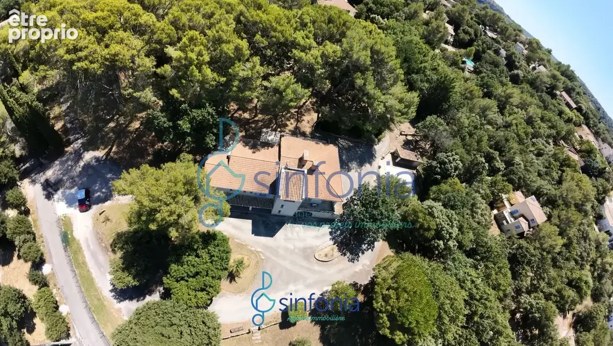Propriété en pierre avec piscine et vue dominant - photo 3