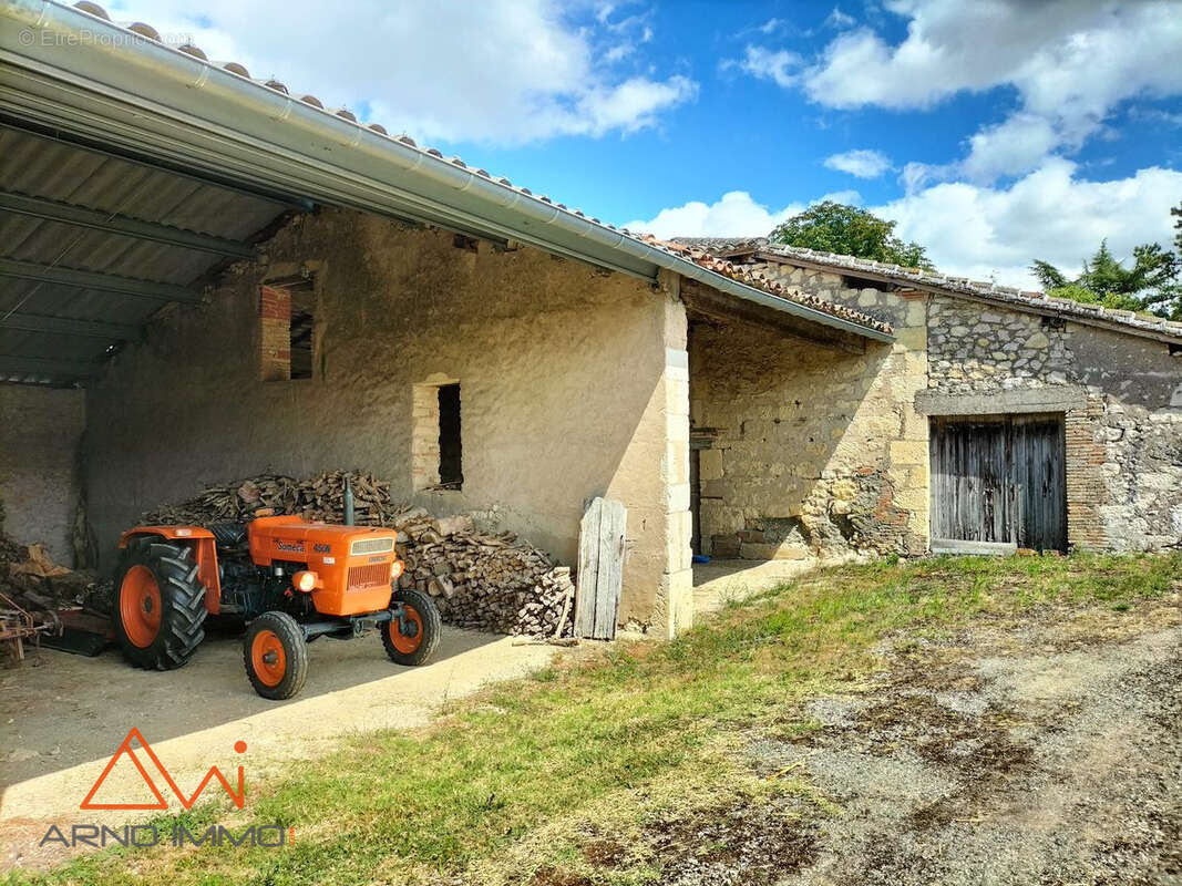 Maison à CAHUZAC-SUR-VERE