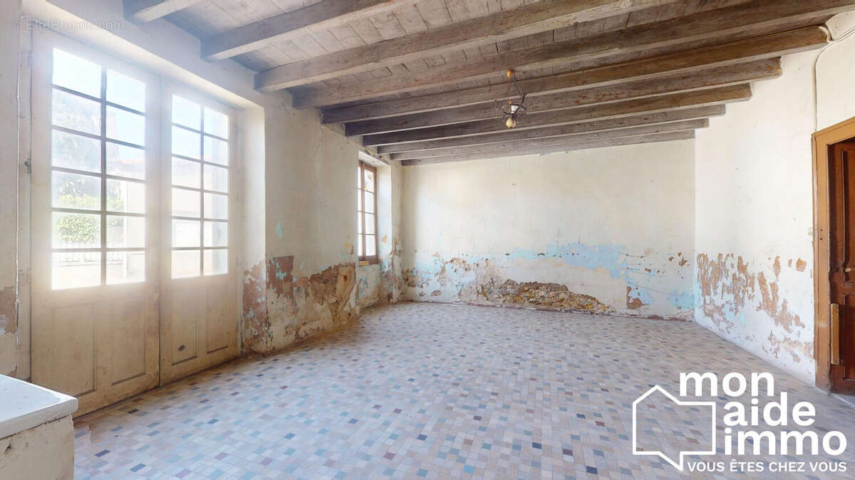 Appartement 222 m² à Grignols  - photo 3