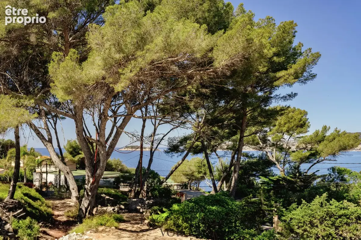Photo Appartement à Sanary-Sur-Mer au prix de 2 083 300€