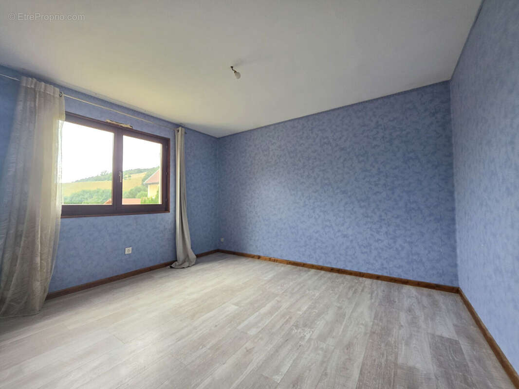 Maison Verrieres De Joux 5 pièce(s) 167 m2 - photo 6