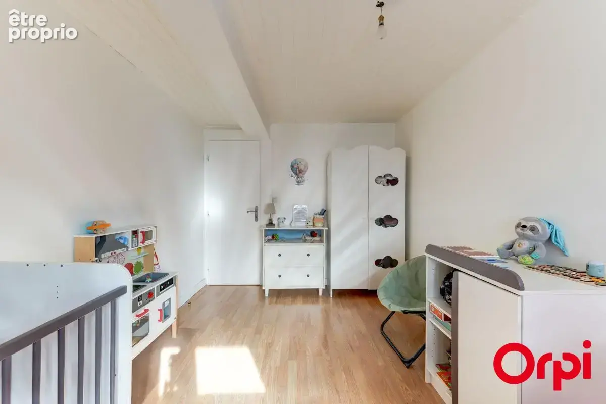 Maison de ville de caractère de 150 m² avec terrasse et jardin au cœur de Grézieu-la-Varenne - photo 12