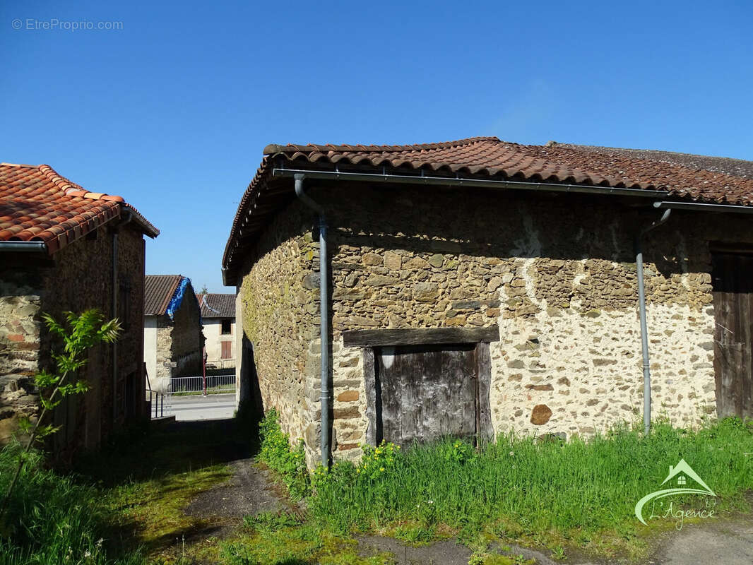 Maison à SAILLAT-SUR-VIENNE