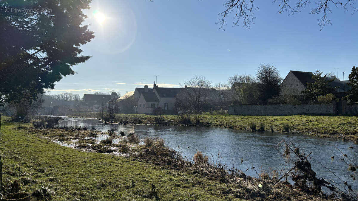 Terrain à CLOYES-SUR-LE-LOIR