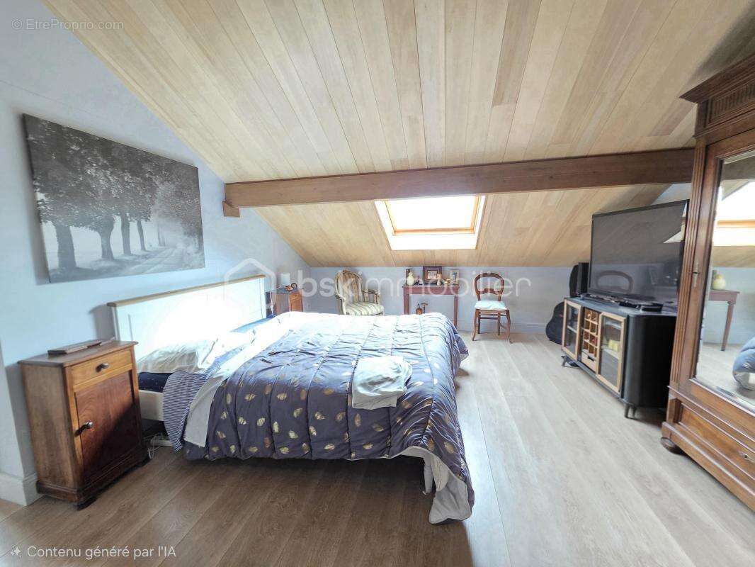 Maison à SAINTE-COLOMBE-EN-BRUILHOIS