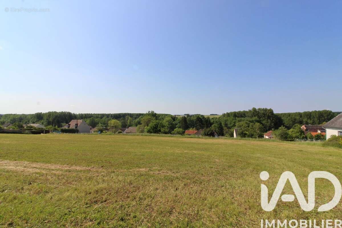 Terrain 591 m² à Saint-Germain-Des-Pres  - photo 5