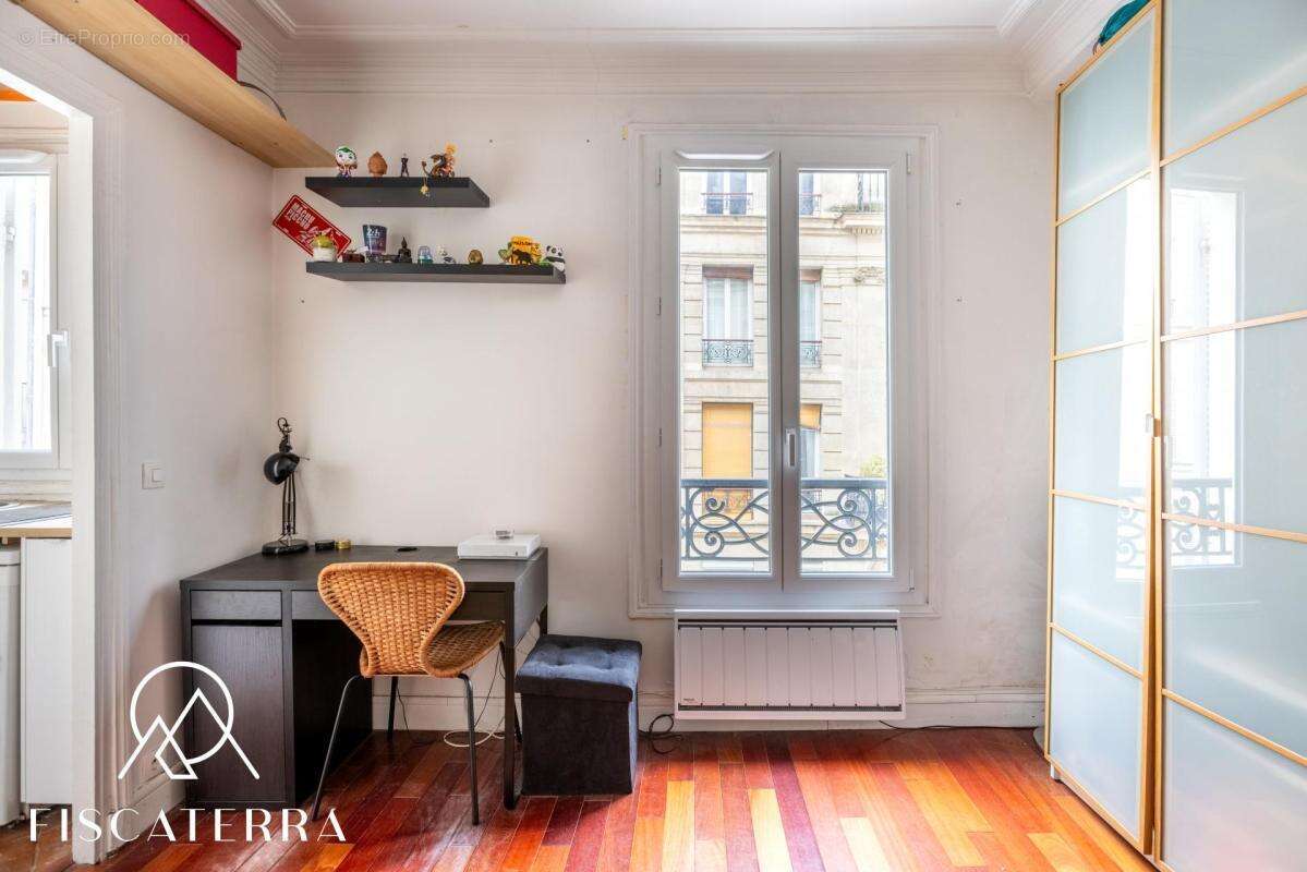 Appartement à PARIS-17E