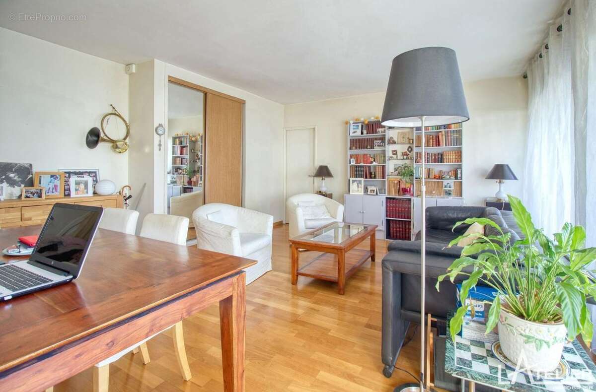 Appartement 70 m² à Sevres  - photo 3