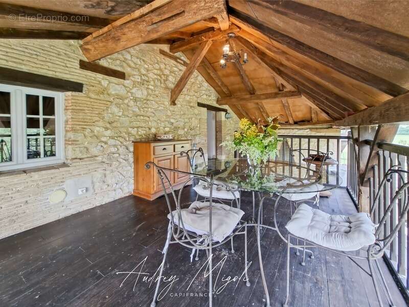 Maison à MONCLAR