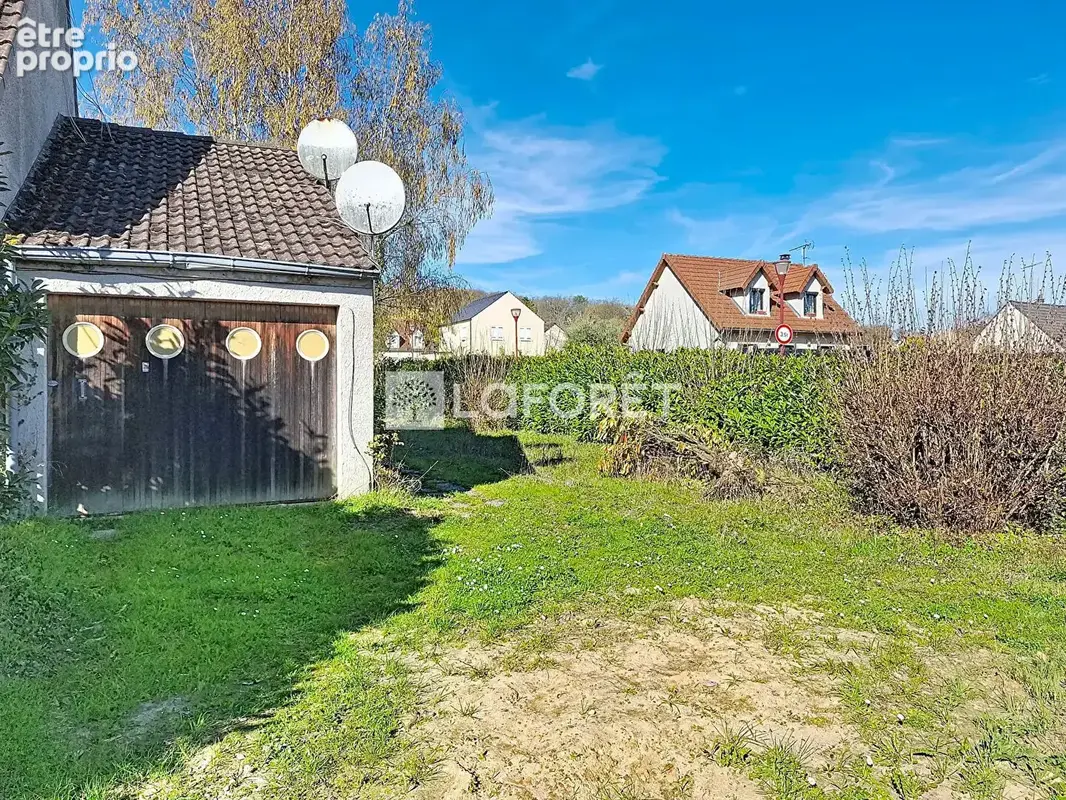 Terrain Linas 281 m2 - photo 3