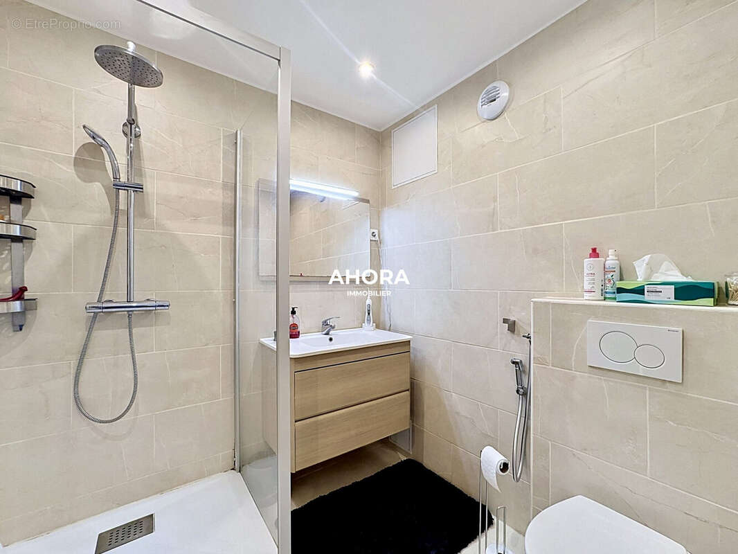 Appartement à MARSEILLE-8E