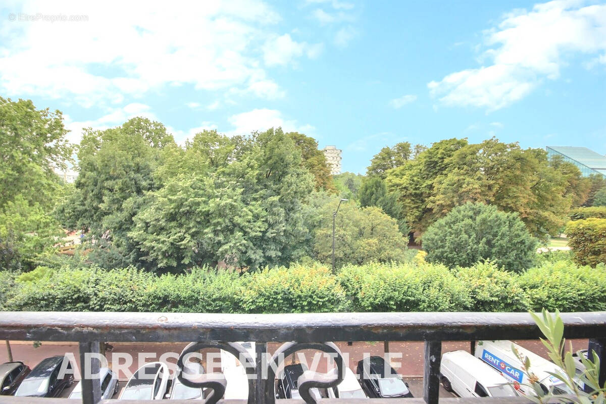 Appartement à LEVALLOIS-PERRET