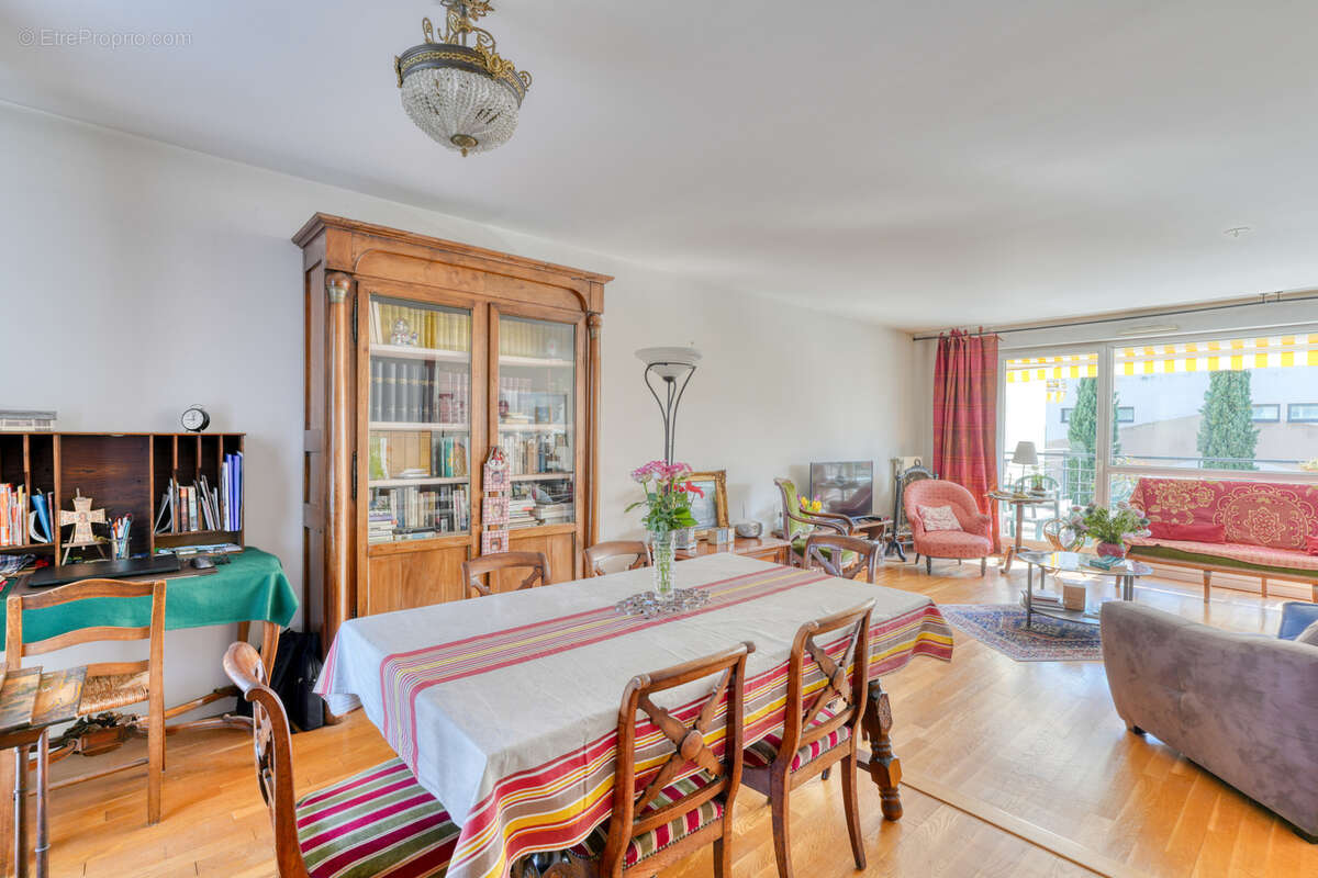 Appartement à TASSIN-LA-DEMI-LUNE