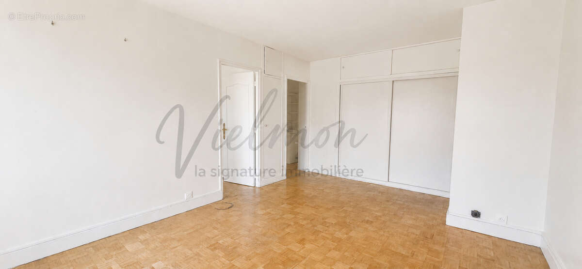 Appartement à VERSAILLES
