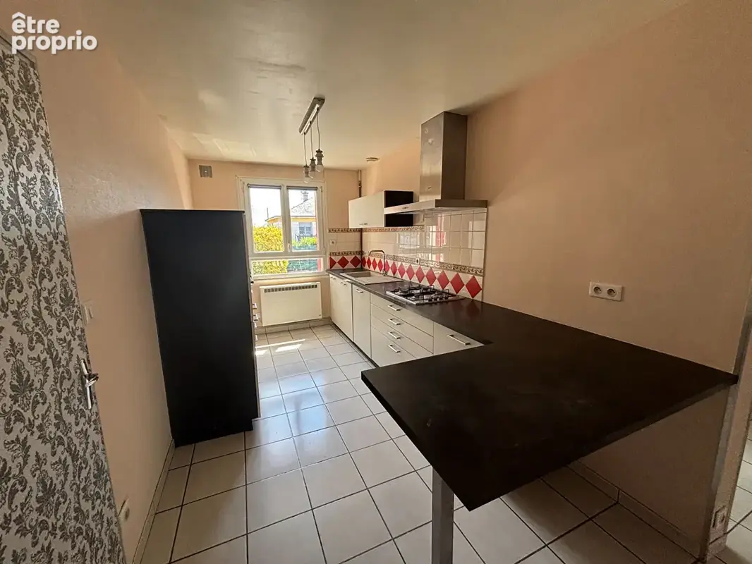 A vendre Maison Le Coudray Macouard , 4 chambres. - photo 2