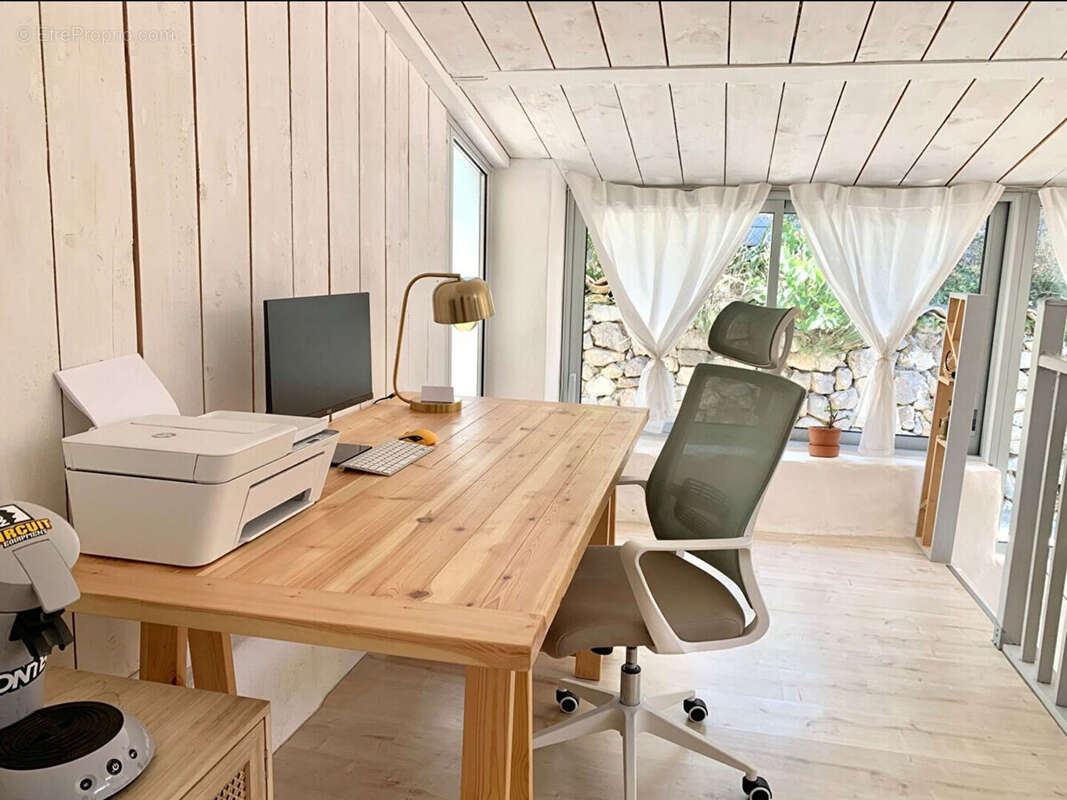 Maison à VILLEPERDRIX