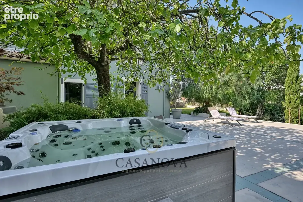 Maison des années 20 rénovée avec piscine, spa et grand garage à Montpellier Pompignane - photo 5