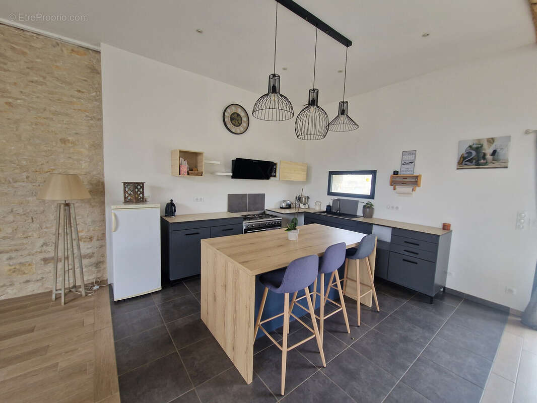 Maison à MEURSANGES