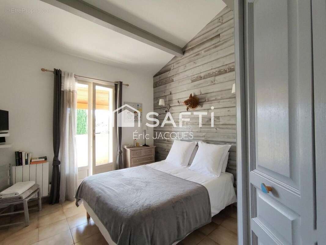 Maison 132 m² à Entrechaux  - photo 9