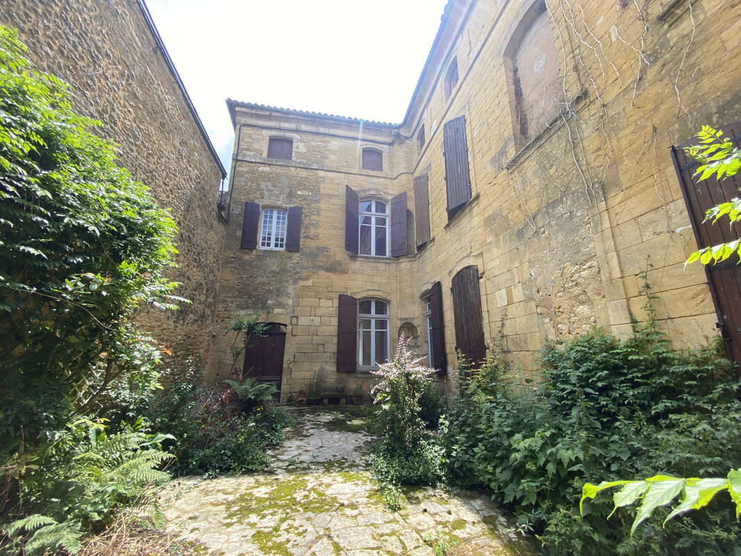 Maison de Maître en cœur de ville   Villefranche-du-Périgord - photo 2