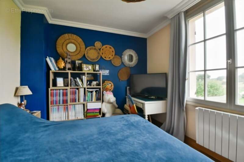 Maison à VALLON-EN-SULLY