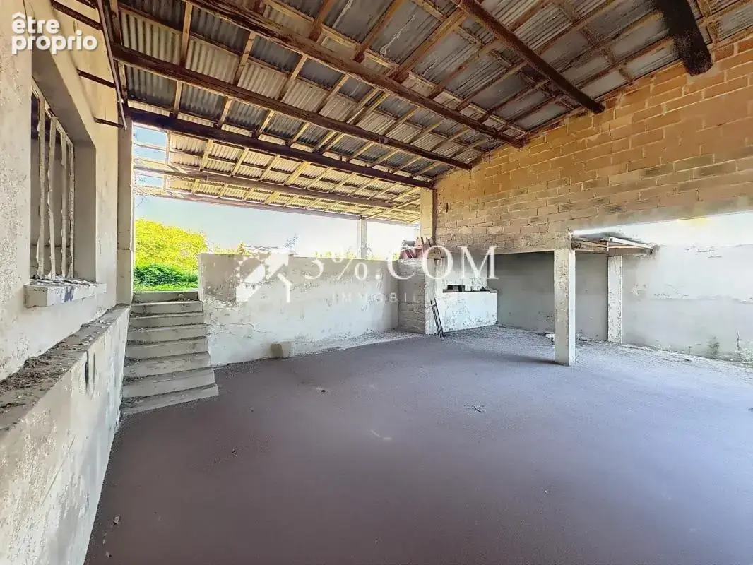 Grande propriété à rénover vue exceptionnelle sur l'étang, l - photo 23