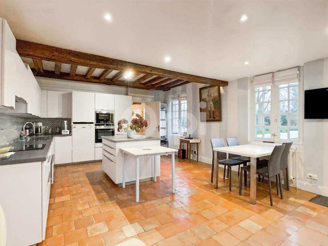 Maison à SACQUENVILLE