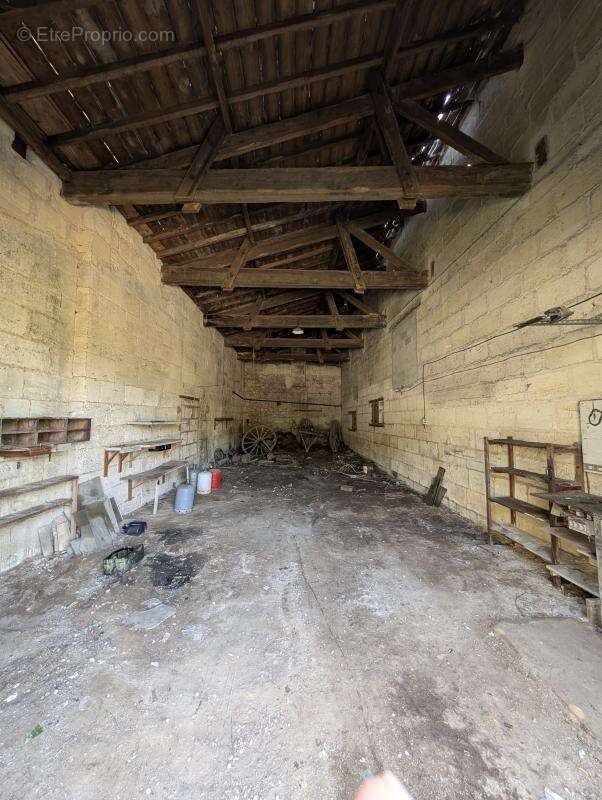 Dépendance 97 m² sur parcelle  152m² GENISSAC – 50 000 € - photo 2