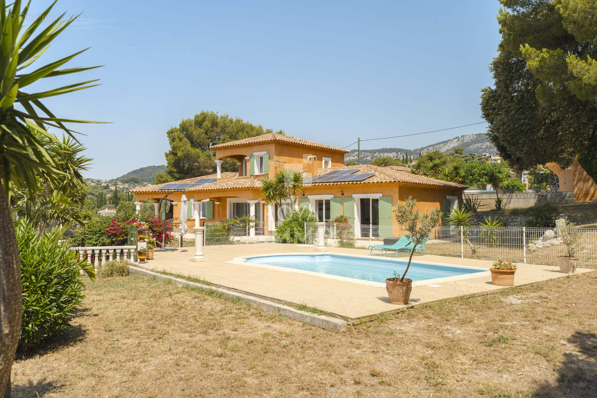 Maison à OLLIOULES