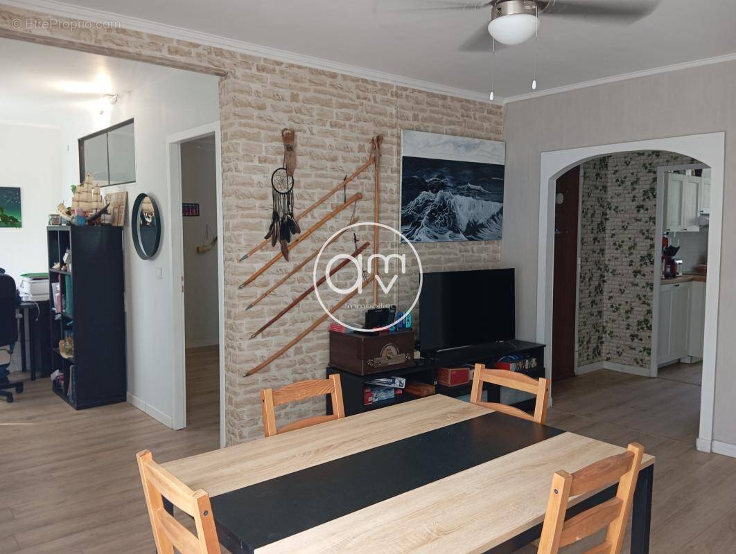 Appartement à LA VALETTE-DU-VAR